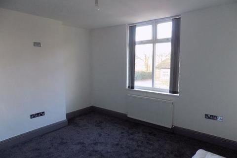 6 Ashwell Road, Heaton, Bradford, BD9 4AU