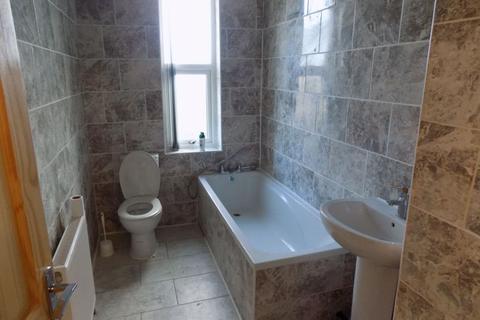 6 Ashwell Road, Heaton, Bradford, BD9 4AU