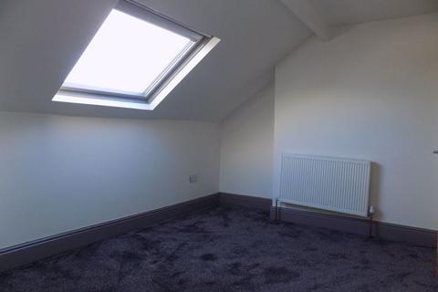6 Ashwell Road, Heaton, Bradford, BD9 4AU
