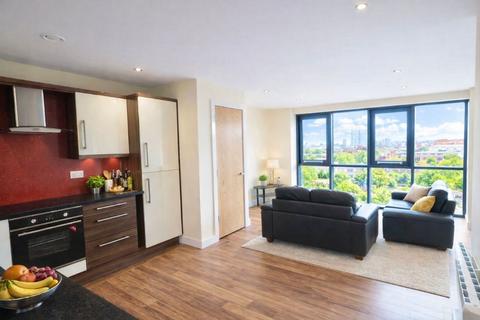 3 bedroom apartment to rent, Devonshire Point
