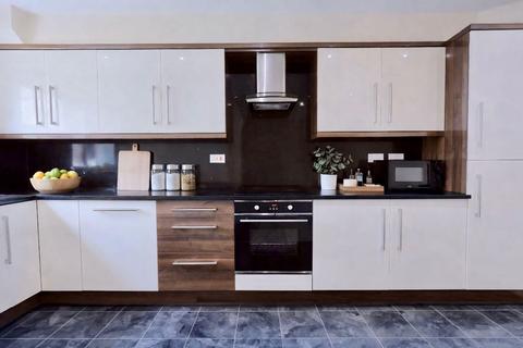 6 bedroom terraced house to rent, Wilkinson Street