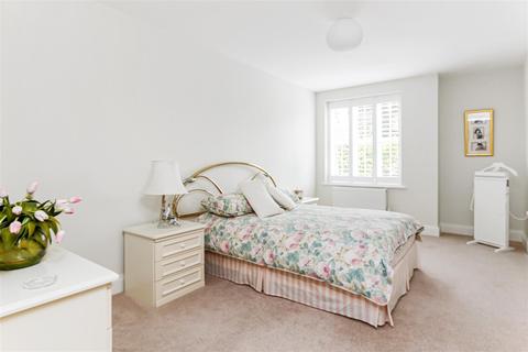 Flat 3, Wessex Court, 15 Bickley Road, Bromley, BR1 2ND