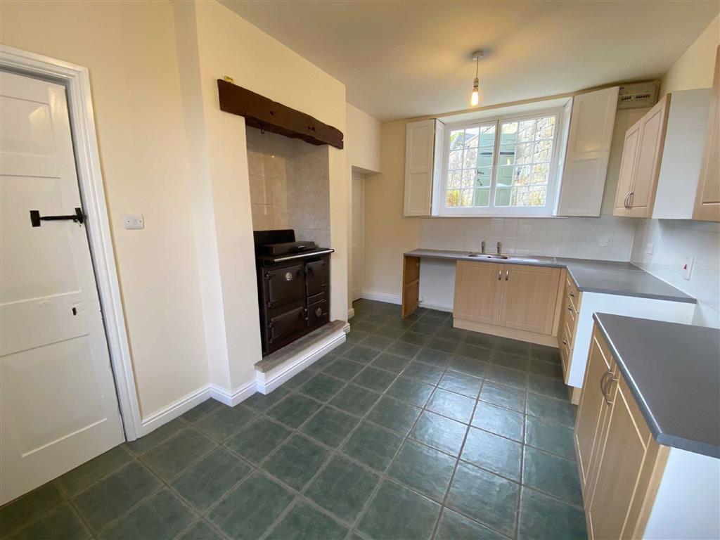 East Wing, Warslow Hall, Warslow... 2 bed semidetached house £500 pcm (£115 pw)