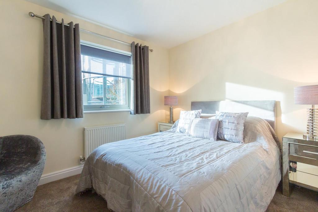Pinnacle House WEB 001.jpg