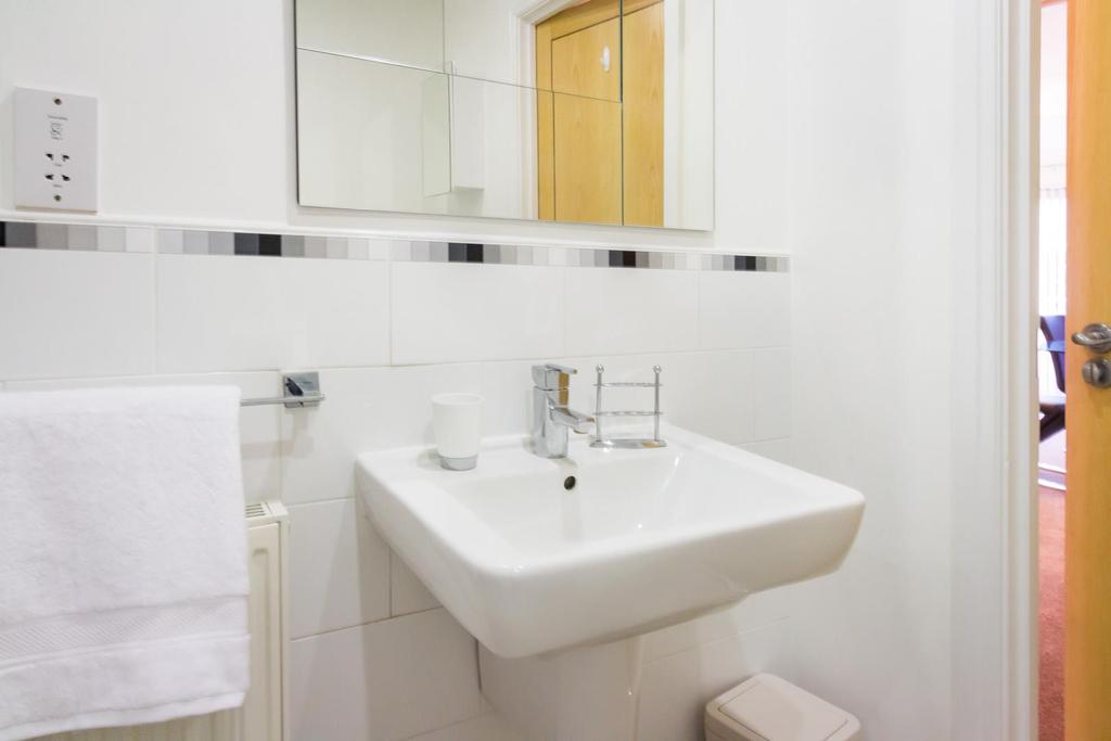 Pinnacle House WEB 008.jpg