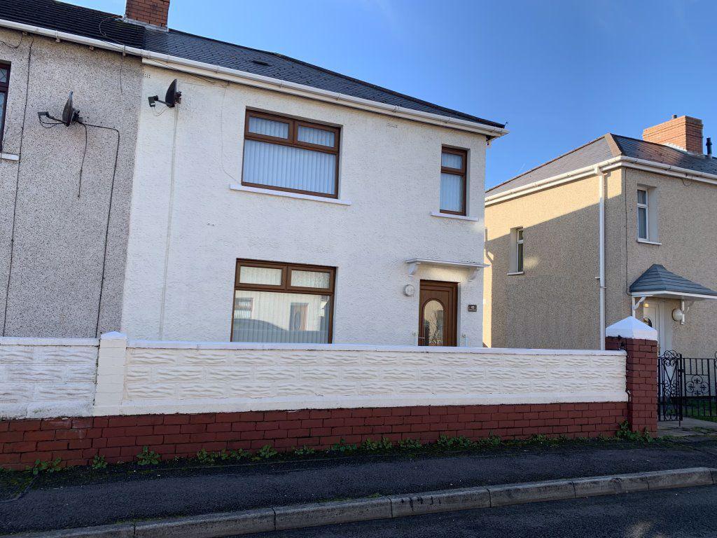 Ruskin Avenue, Sandfields, Port Talbot SA12 6AE 3 bed house £550 pcm