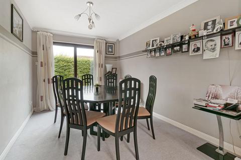 2 Everglade Close, Hartley, Longfield, DA3 7EZ