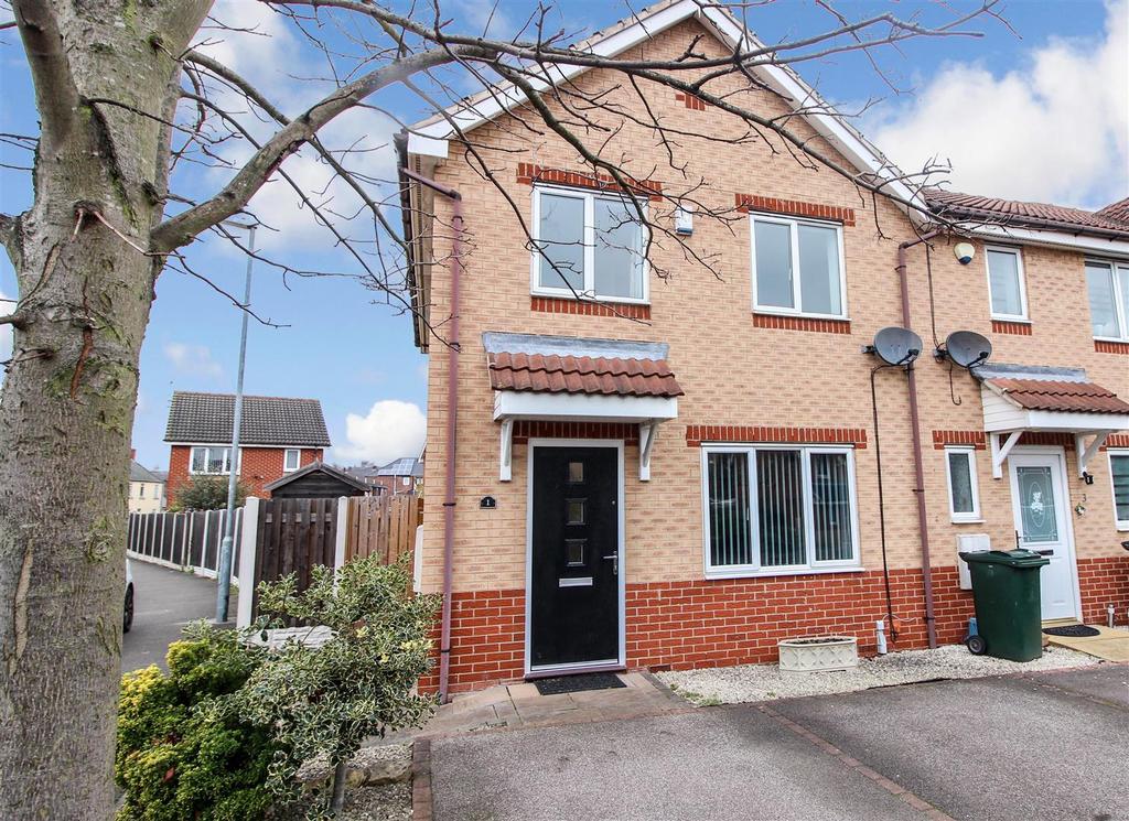 Fernhall Croft, Wombwell, Barnsley 3 bed semidetached house £135,000