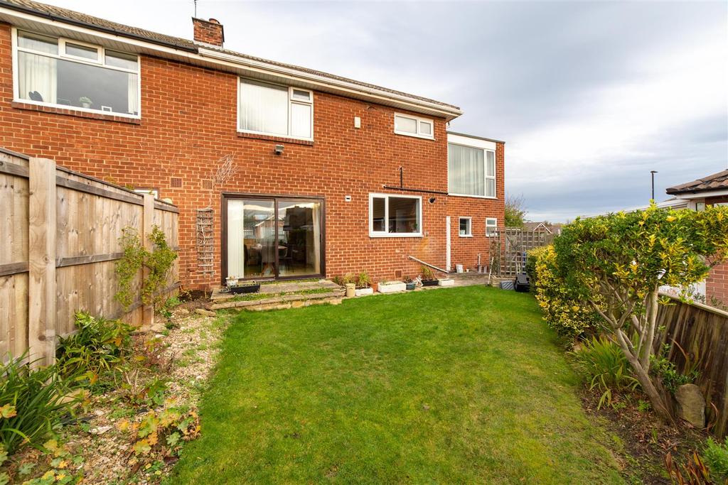 Briardene Crescent, Gosforth, Newcastle Upon Tyne 5 bed semidetached