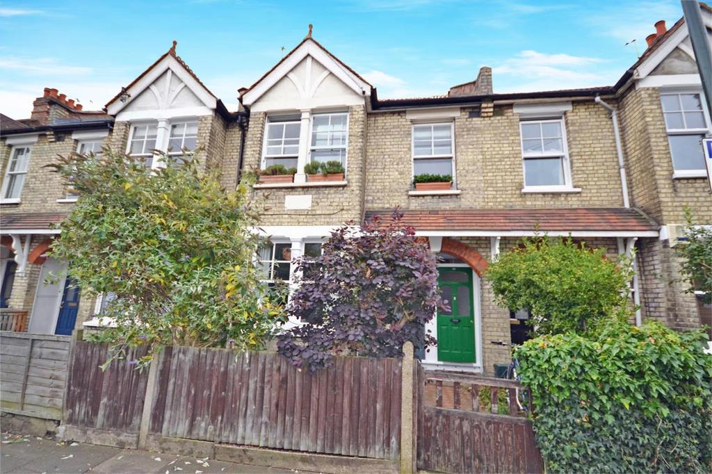 Kenley Road, Twickenham 2 bed £1,550 pcm (£358 pw)