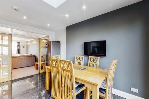 56 Abbotts Drive, Wembley, HA0 3SD