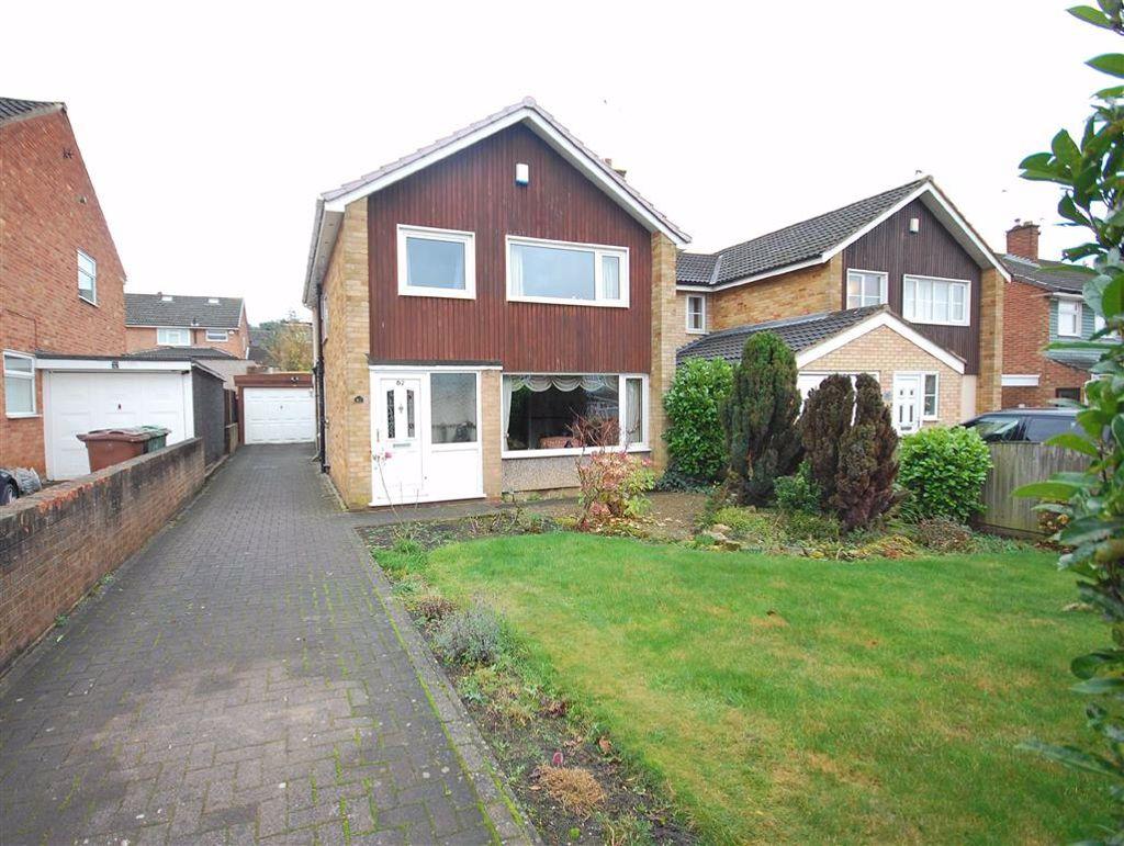 Fairburn Drive, Garforth, Leeds, LS25 3 bed detached house £275,000