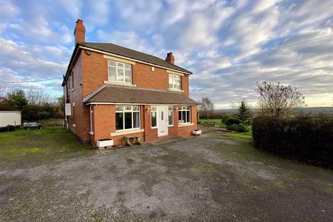 Overton House Fole Lane, Fole, Uttoxeter, ST14 5EE