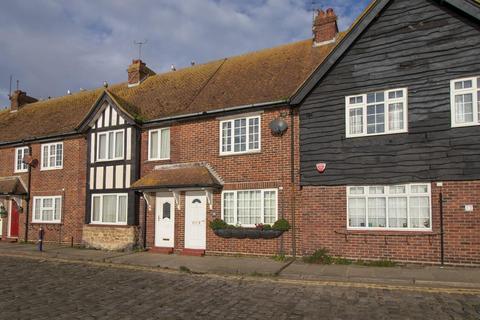 18 The Stade, Folkestone, CT19 6AB