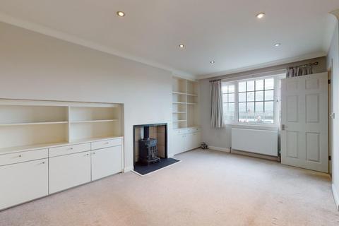 18 The Stade, Folkestone, CT19 6AB