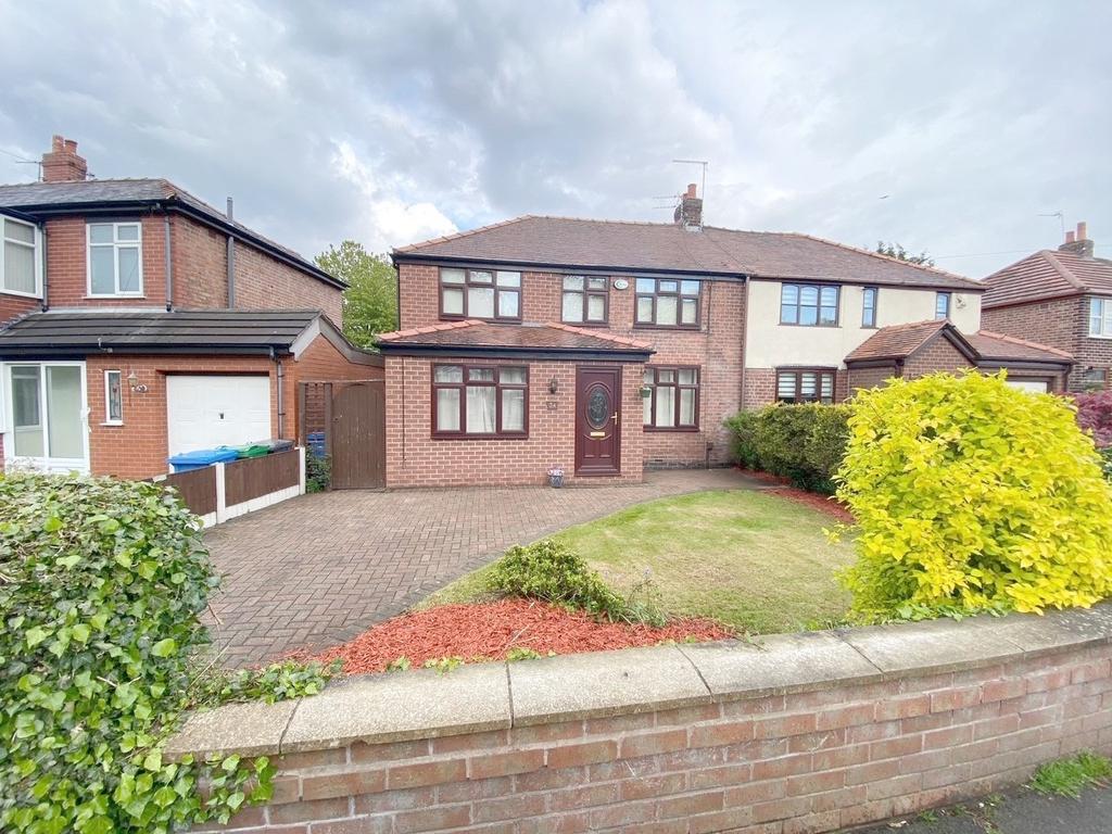 Dam Lane, Woolston, Warrington, WA1 3 bed semidetached house £230,000