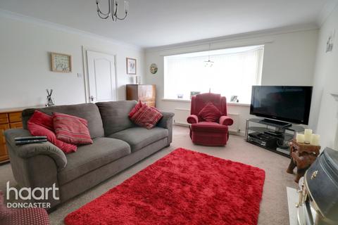 9 Lyndhurst Rise, Norton, Doncaster, DN6 9PT