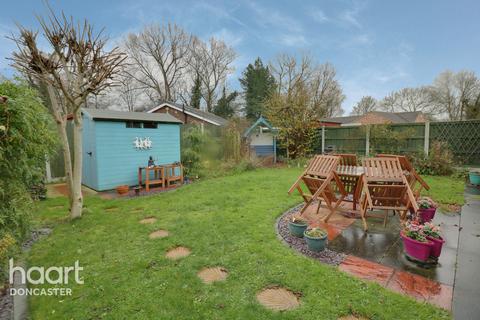 9 Lyndhurst Rise, Norton, Doncaster, DN6 9PT
