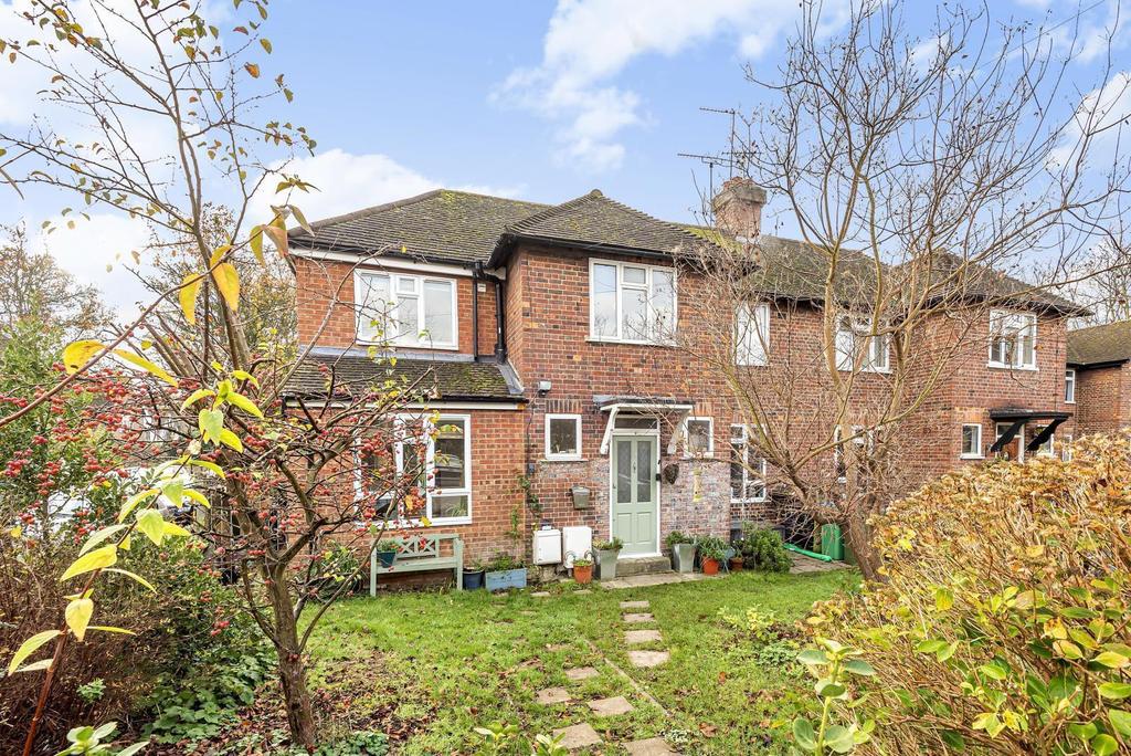 Strathmore Road, Teddington, TW11 4 bed semi-detached house - £729,950