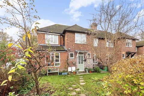 57 Strathmore Road, Teddington, TW11 8UH