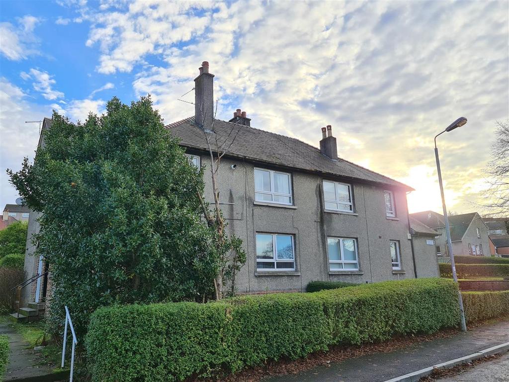 Fingleton Avenue, Barrhead, Glasgow 2 bed apartment £650 pcm (£150 pw)