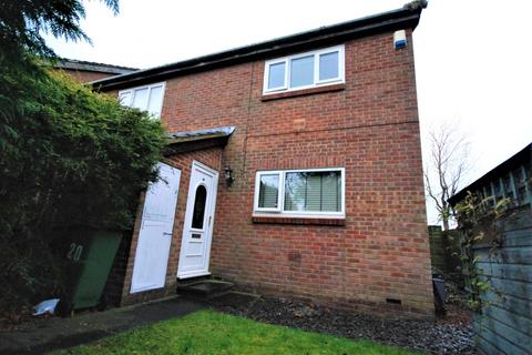 20 Bradbury Close, Gateshead, NE10 8UF