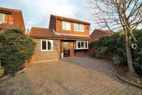 64 Henniker Gate, Chelmsford, CM2 6SB