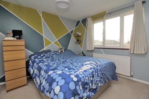 64 Henniker Gate, Chelmsford, CM2 6SB