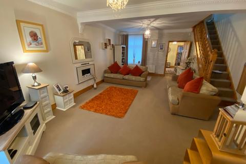 30 Amos Hill, Tonypandy, CF40 1PW
