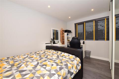 15 Jengar Close, Sutton, SM1 4DX