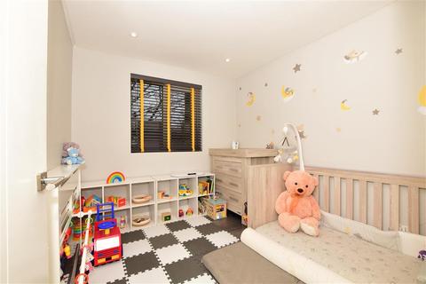 15 Jengar Close, Sutton, SM1 4DX