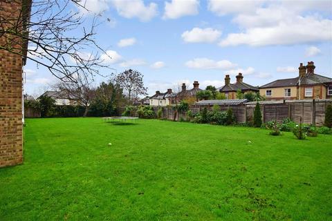 15 Jengar Close, Sutton, SM1 4DX