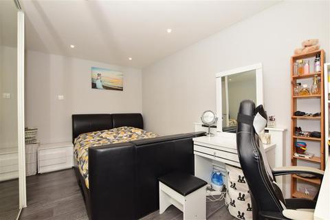 15 Jengar Close, Sutton, SM1 4DX