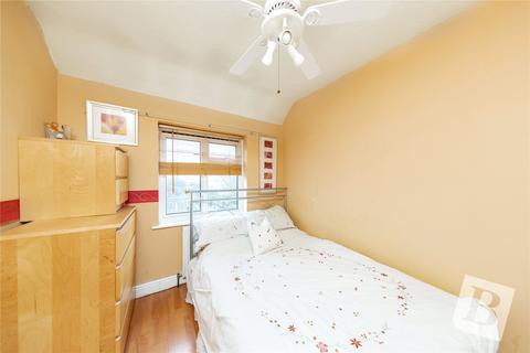 116 Ingrebourne Road, Rainham, RM13 9AL
