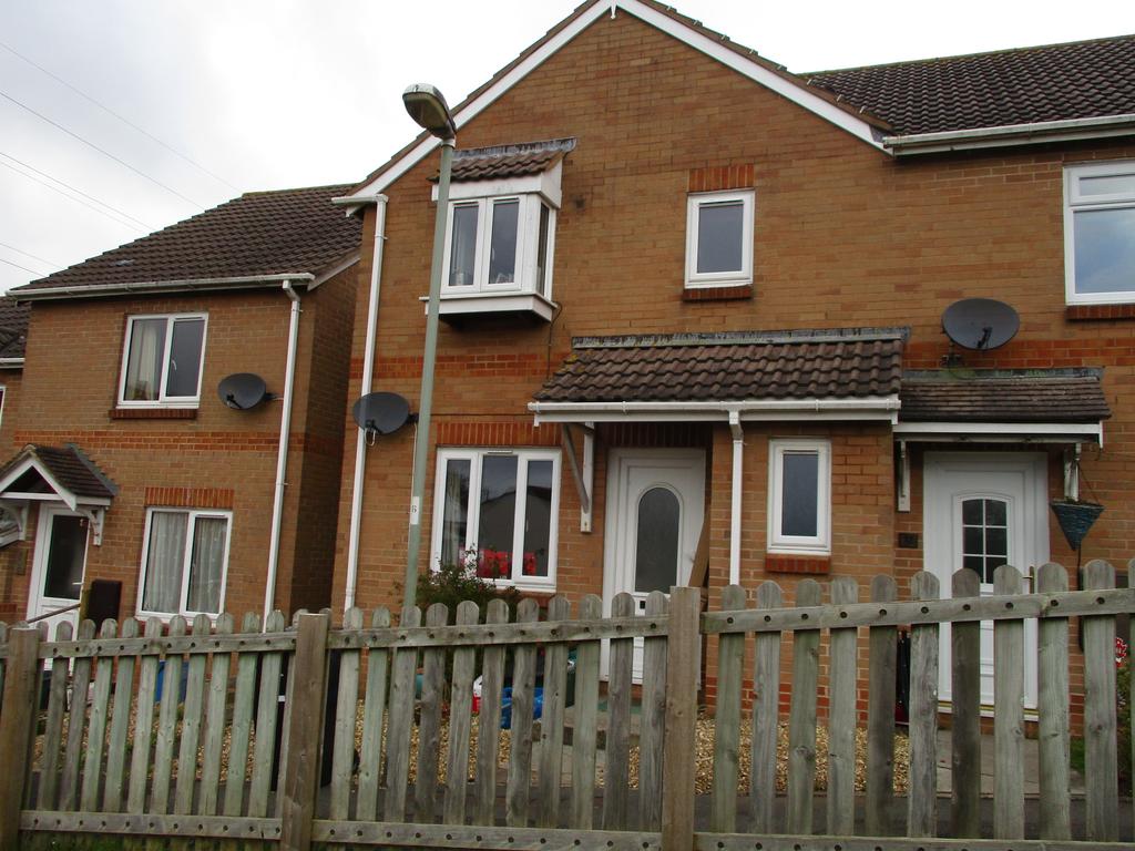 Keats Close, Exmouth EX8 3 bed terraced house to rent £895 pcm (£207 pw)