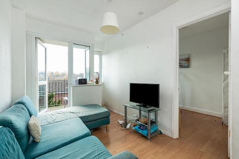 13 Thursley Gardens, London, SW19 6JT