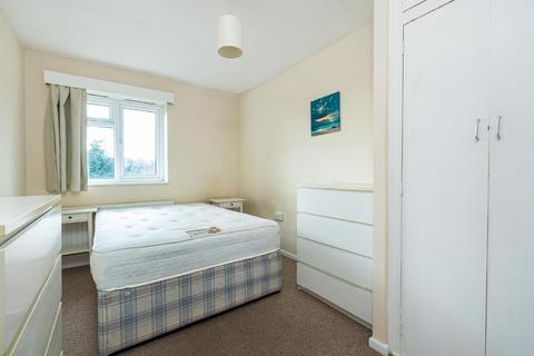 13 Thursley Gardens, London, SW19 6JT