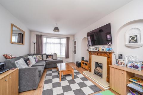 38 Bazalgette Gardens, New Malden, KT3 5HF