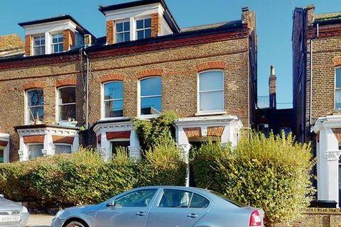 2 bedroom flat to rent, Princess Crescent, London N4 2HJ New Instruction