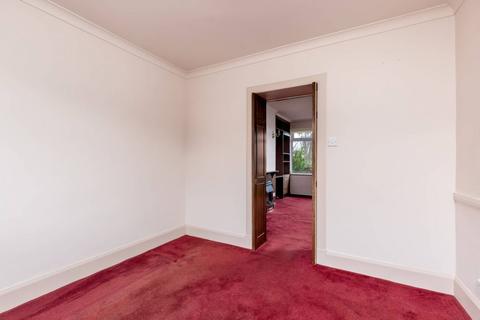 69 Comiston View, Edinburgh, EH10 6LZ