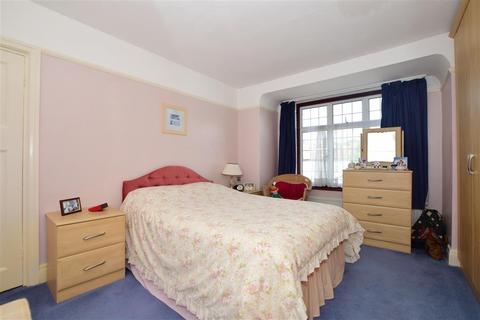15 Grange Road, South Croydon, CR2 0NE