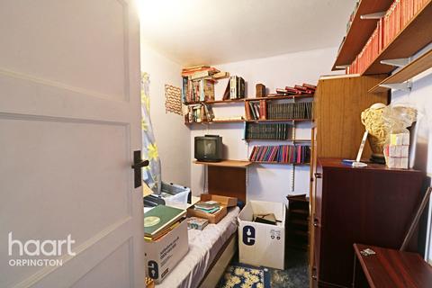 99 Arundel Drive, Orpington, BR6 9JQ