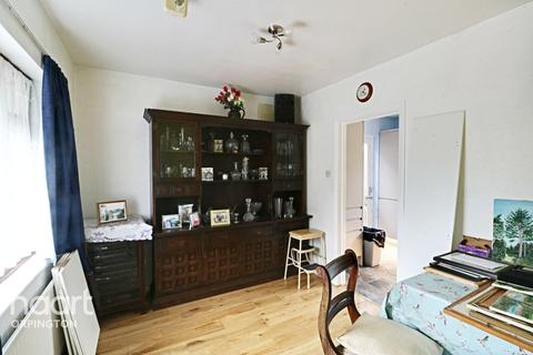 99 Arundel Drive, Orpington, BR6 9JQ