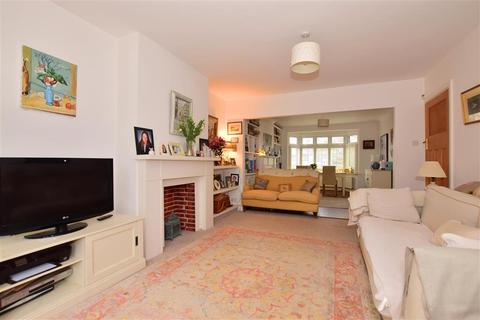 39 Russell Road, Buckhurst Hill, IG9 5QF