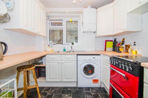 5, Hillside Court Crescent Road, Kingston Upon Thames, KT2 7RH
