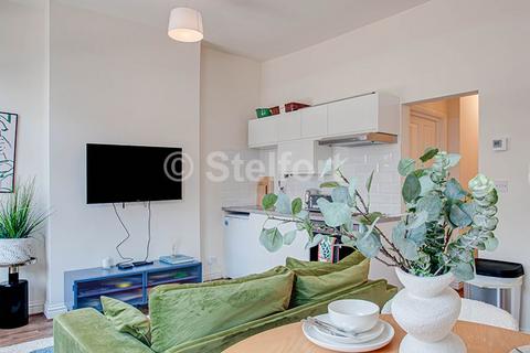 2 bedroom flat to rent, Hornsey Road, London, N19