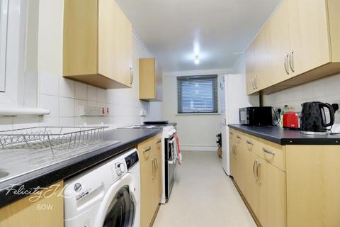 2 bedroom apartment to rent, Wellington Way, London