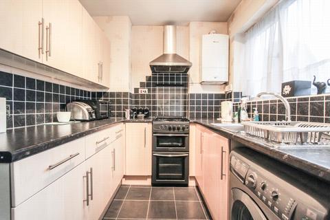33 Burnham Gardens, Hayes, UB3 1RB