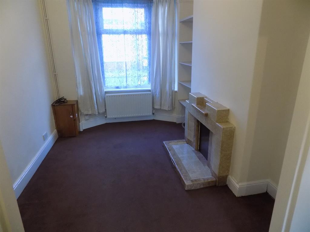 Brompton Street, Linthorpe, Middlesbrough, TS5 6BJ 2 bed terraced house £425 pcm (£98 pw)