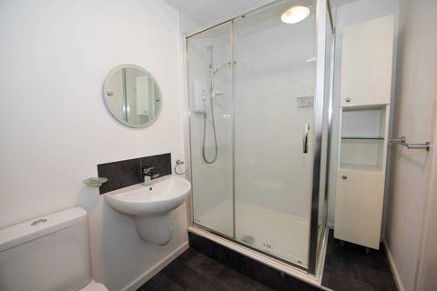 2 bedroom apartment to rent, Links View, Hilton Lane, Prestwich